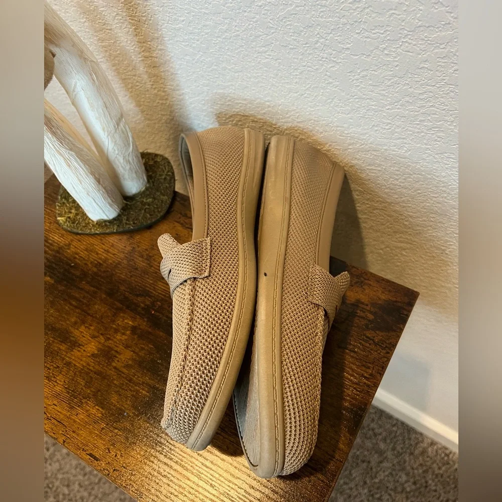 American Exchange Tan Slip On Comfort Loafers Sz 11 Classic